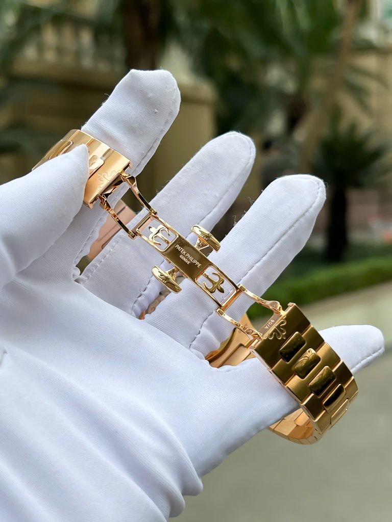 Đồng Hồ Patek Philippe Nautilus 5712R Chế Tác Phủ Vàng Thật 18K Mặt Xám Xưởng PPF 40mm (2)