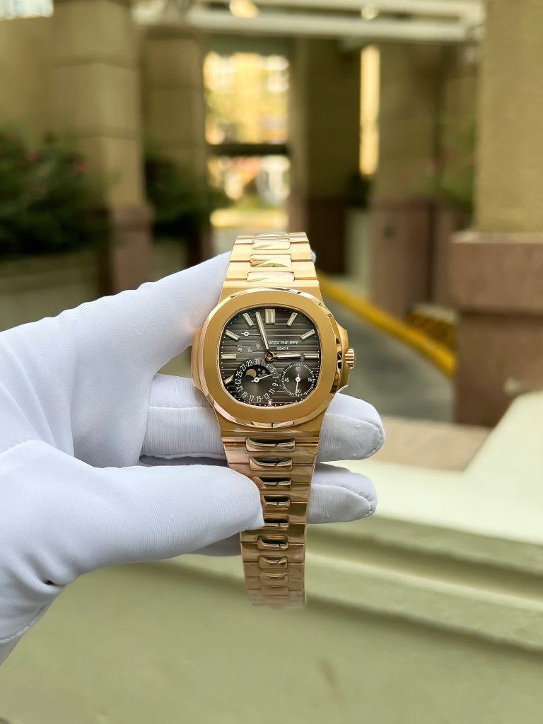 Đồng Hồ Patek Philippe Nautilus 5712R Chế Tác Phủ Vàng Thật 18K Mặt Xám Xưởng PPF 40mm (2)
