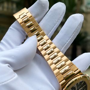Đồng Hồ Patek Philippe Nautilus 5712R Chế Tác Phủ Vàng Thật 18K Mặt Xám Xưởng PPF 40mm (2)