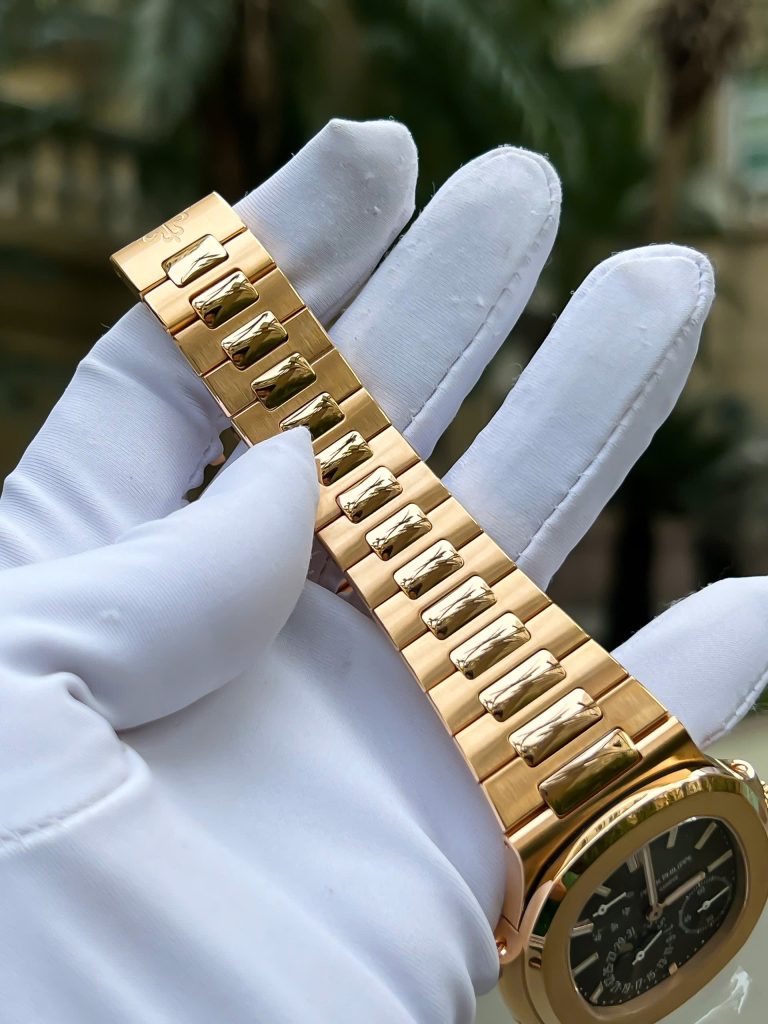 Đồng Hồ Patek Philippe Nautilus 5712R Chế Tác Phủ Vàng Thật 18K Mặt Xám Xưởng PPF 40mm (2)
