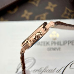 Đồng Hồ Patek Philippe Nautilus 5724R Chế Tác Nam Mặt Đen Đính Đá Baguette Xưởng GR 40mm (2)