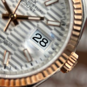 Đồng Hồ Rolex DateJust 126231 Chế Tác Mặt Trắng Họa Tiết Nếp Gấp VSF 36mm (2)