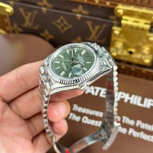 Đồng Hồ Rolex DateJust 126234 Replica 11 Mặt Xanh Họa Tiết Lá Cây Cọc Số Dạ Quang VSF 36mm (2)