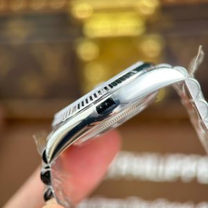 Đồng Hồ Rolex DateJust 126234 Replica 11 Mặt Xanh Họa Tiết Lá Cây Cọc Số Dạ Quang VSF 36mm (2)