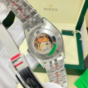 Đồng Hồ Rolex DateJust Chế Tác Mặt Bạc Viền Đính Đá Moissnaite Xưởng Clean 41mm (2)