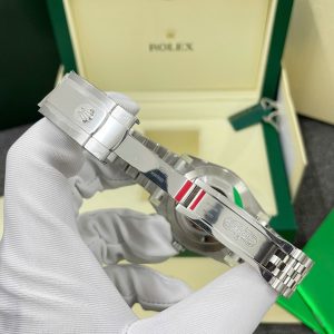 Đồng Hồ Rolex DateJust Chế Tác Mặt Đen Viền Đính Đá Moissnaite Xưởng Clean 41mm (2)