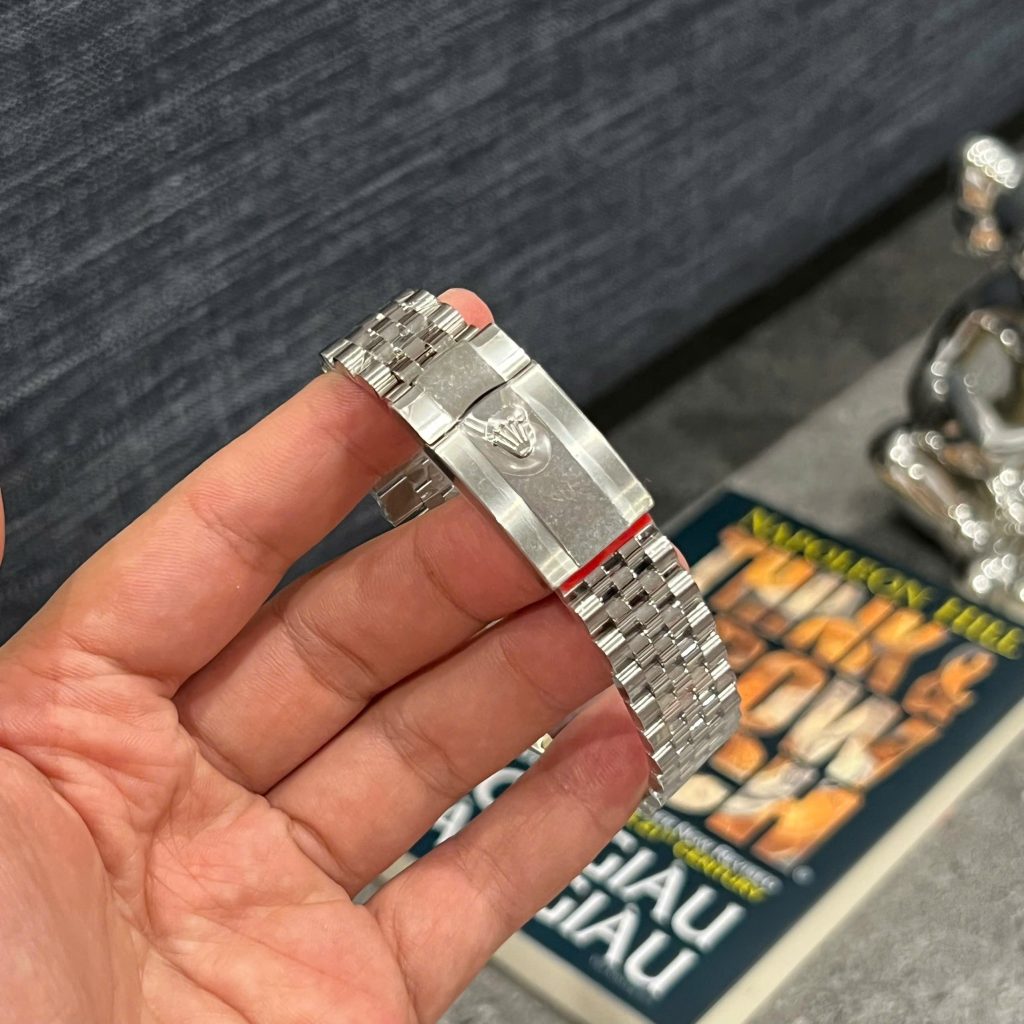 Đồng Hồ Rolex DateJust Replica 11 Mặt Đen Máy Cơ Thụy Sỹ Nhà Máy 36mm (2)