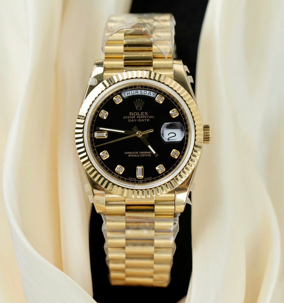 Đồng Hồ Rolex Replica Cao Cấp Day-Date Mặt Đen Cọc Số Đính Đá GMF 40mm (2)