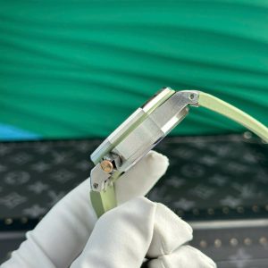 Đồng Hồ Audemars Piguet Rep 11 Royal Oak Offshore 15720ST Màu Xanh Lá Cây Nhà Máy APS 42mm (2)