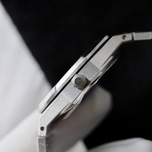 Đồng Hồ Audemars Piguet Royal Oak Jumbo Extra-thin Openworked 16204 Rep 11 Mặt Lộ Cơ Màu Trắng Nhà Máy ZF 39mm (2)