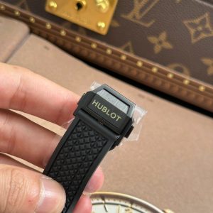 Đồng Hồ Hublot Big Bang Bản Kỉ Niệm 20 Năm Replica 11 Máy Cơ Tự Động Dây Cao Su Xưởng BBA 43mm (2)