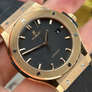 Đồng Hồ Hublot Classic Fusion King Gold Chế Tác Mặt Đen Trọng Lượng 85 Gram Xưởng JJZ 42mm (2)