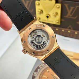 Đồng Hồ Hublot Classic Fusion King Gold Replica 11 Mặt Trắng Trọng Lượng 85 Gram Xưởng JJZ 42mm (2)