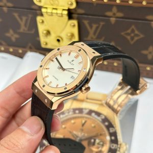 Đồng Hồ Hublot Classic Fusion King Gold Replica 11 Mặt Trắng Trọng Lượng 85 Gram Xưởng JJZ 42mm (2)