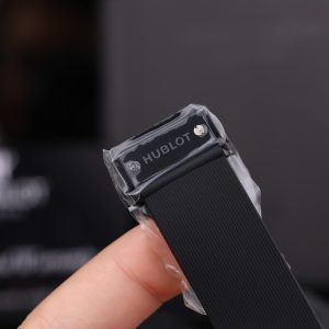 Đồng Hồ Hublot Classic Fusion Replica 11 Vỏ Gốm Đen Mặt Carbon Xưởng JJZ 42mm (2)