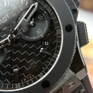Đồng Hồ Hublot Replica 11 Big Bang 20th Anniversary Ceramic All Black Chronograph Xưởng BBA 43mm (2)