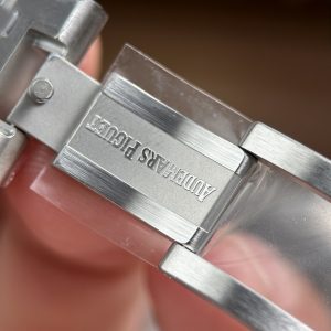 Đồng Hồ Nam Chế Tác Audemars Piguet Royal Oak Selfwinding Flying Tourbillon 26730BC Mặt Xanh Lá Cây Đính Đá Baguette 41mm (2)