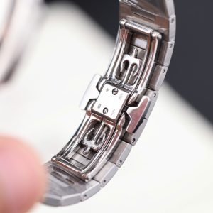 Đồng Hồ Patek Philippe Nautilus 5712 Fake 11 Mặt Màu Cherry Máy Cơ Thụy Sỹ Xưởng GR 40mm (2)