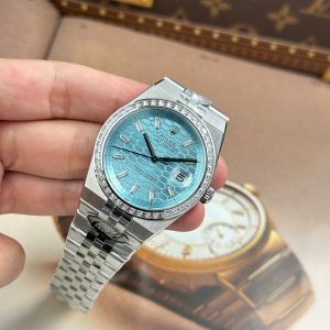 Đồng Hồ Rolex Chế Tác Land-Dweller 127336 Mặt Xanh Băng Họa Tiết Tổ Ong Đính Đá Baguette 40mm (2)