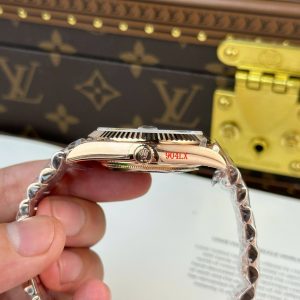 Đồng Hồ Rolex Day-Date Chế Tác Mạ Vàng Hồng Mặt Xanh Lá Cây Nặng 186 Grams QF 40mm (1)