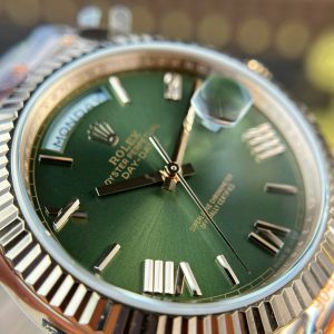 Đồng Hồ Rolex Day-Date Chế Tác Mạ Vàng Hồng Mặt Xanh Lá Cây Nặng 186 Grams QF 40mm (1)