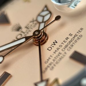 Đồng Hồ Rolex GMT-Master II DiW Chế Tác Vỏ Carbon Mặt Hồng Máy Cơ Thụy Sỹ 40mm (1)