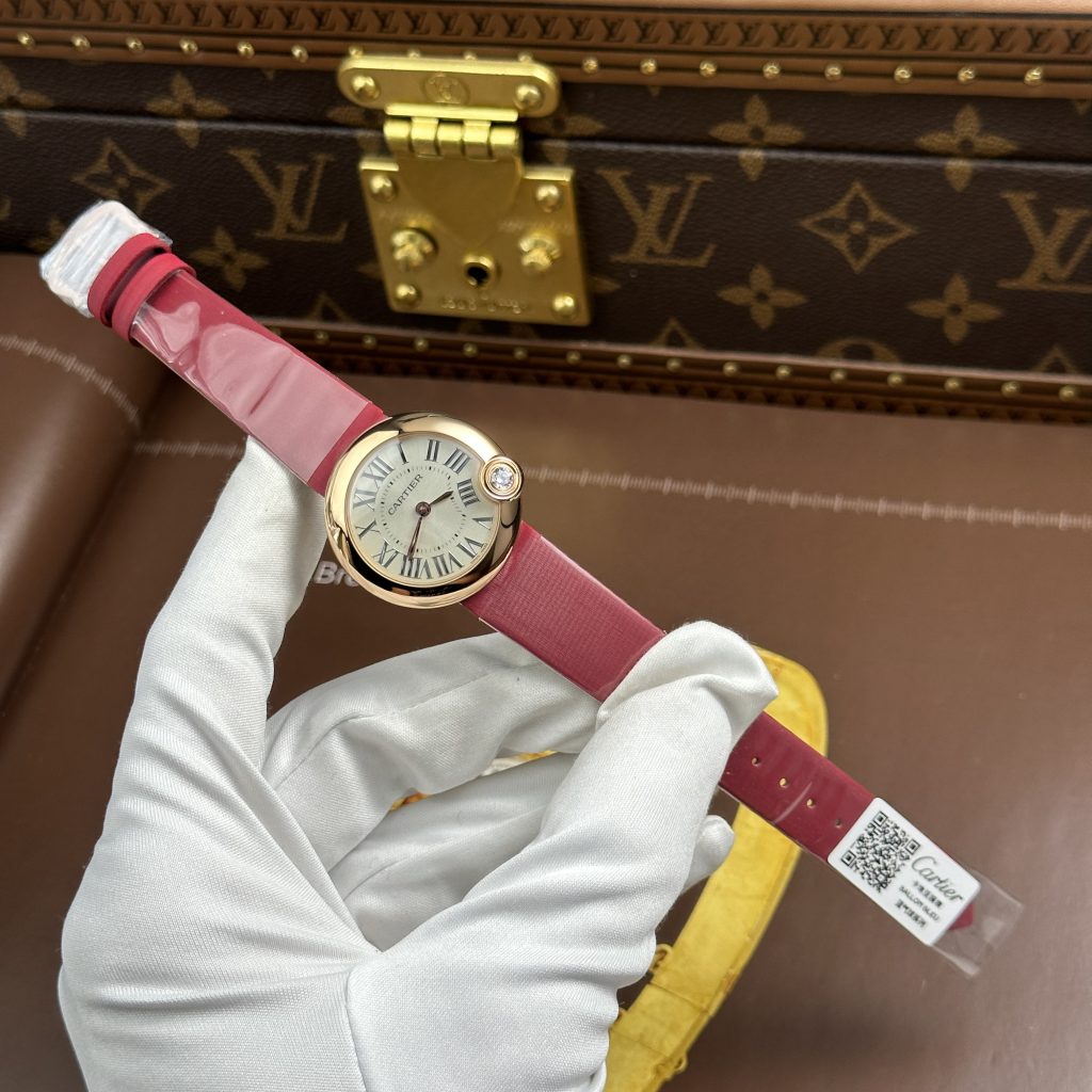 Đồng Hồ Cartier Ballon Blanc Rep Cao Cấp Nữ Máy Pin Dây Da Đỏ Xưởng AF 30mm (2)