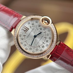 Đồng Hồ Cartier Ballon Bleu WJBB0033 Replica 11 Nữ Viền Đính Đá Dây Da Đỏ Xưởng AF 33mm (9)
