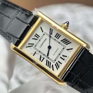 Đồng Hồ Cartier Tank Louis Chế Tác Mặt Trắng Vỏ Mạ Vàng Dây Da Đen 27.8×38 (2)