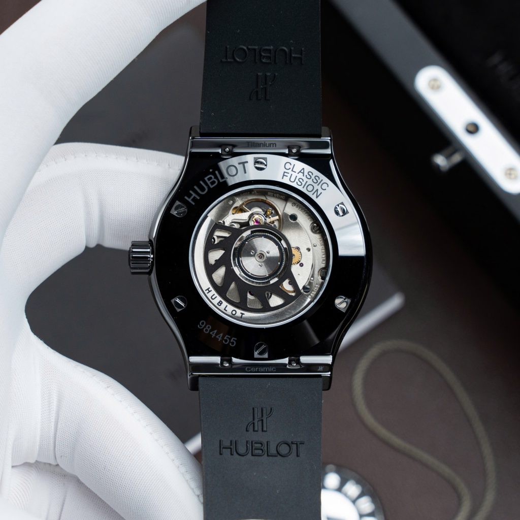 Đồng Hồ Hublot Classic Fusion Chế Tác Mặt Carbon Vỏ Gốm Đen Máy SW300 Thụy Sỹ 42mm (2)