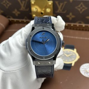 Đồng Hồ Hublot Rep Cao Cấp Classic Fusion Ceramic Boutique Pisa 1940 Edition Mặt Số Xanh Dương Xưởng JJZ 42mm (2)