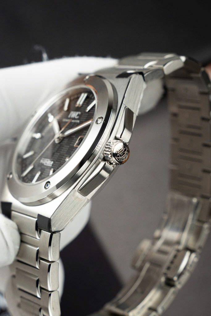 Đồng Hồ IWC Ingenieur Chế Tác Mặt Đen Máy Cơ Thuỵ Sỹ Nhà Máy V7 40mm (2)
