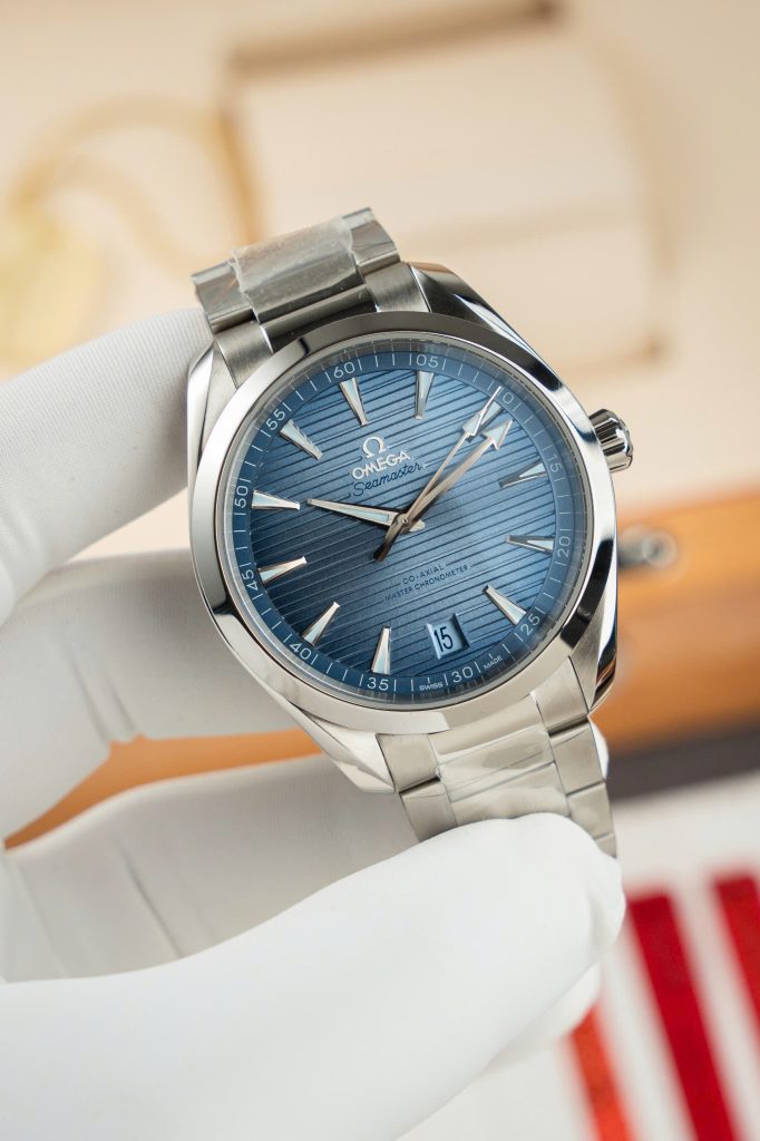 Đồng Hồ Omega Replica 11 Seamaster Aqua Terra 150M Mặt Số Summer Blue Nhà Máy VS 41mm (2)