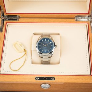 Đồng Hồ Omega Replica 11 Seamaster Aqua Terra 150M Mặt Số Summer Blue Nhà Máy VS 41mm (2)