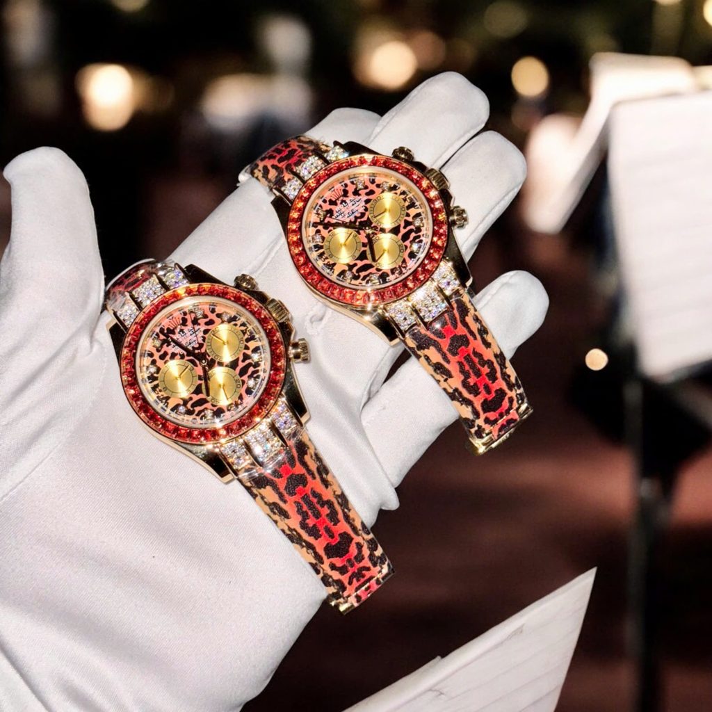 Đồng Hồ Rolex Daytona 116598SACO Leopard Họa Tiết Da Báo Chế Tác Đính Kim Cương Moissanite + Bọc Vàng 18K 40mm (2)