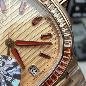 Đồng Hồ Nữ Patek Philippe Nautilus 7118-1300R Replica Cao Cấp Nhất 35 (1)