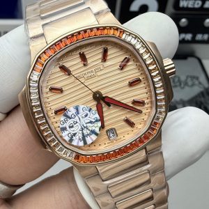Đồng Hồ Nữ Patek Philippe Nautilus 7118-1300R Replica Cao Cấp Nhất 35 (1)