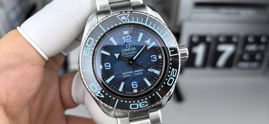Đồng Hồ Omega Seamaster Planet Ocean 6000M Ultra Deep Replica Mặt Xanh Dương Nhà Máy VS 45 (2)