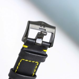 Đồng Hồ Omega Speedmaster Dark Side of the Moon Vỏ Gốm Đen Dây Da Replica Cao Cấp 44mm (2)