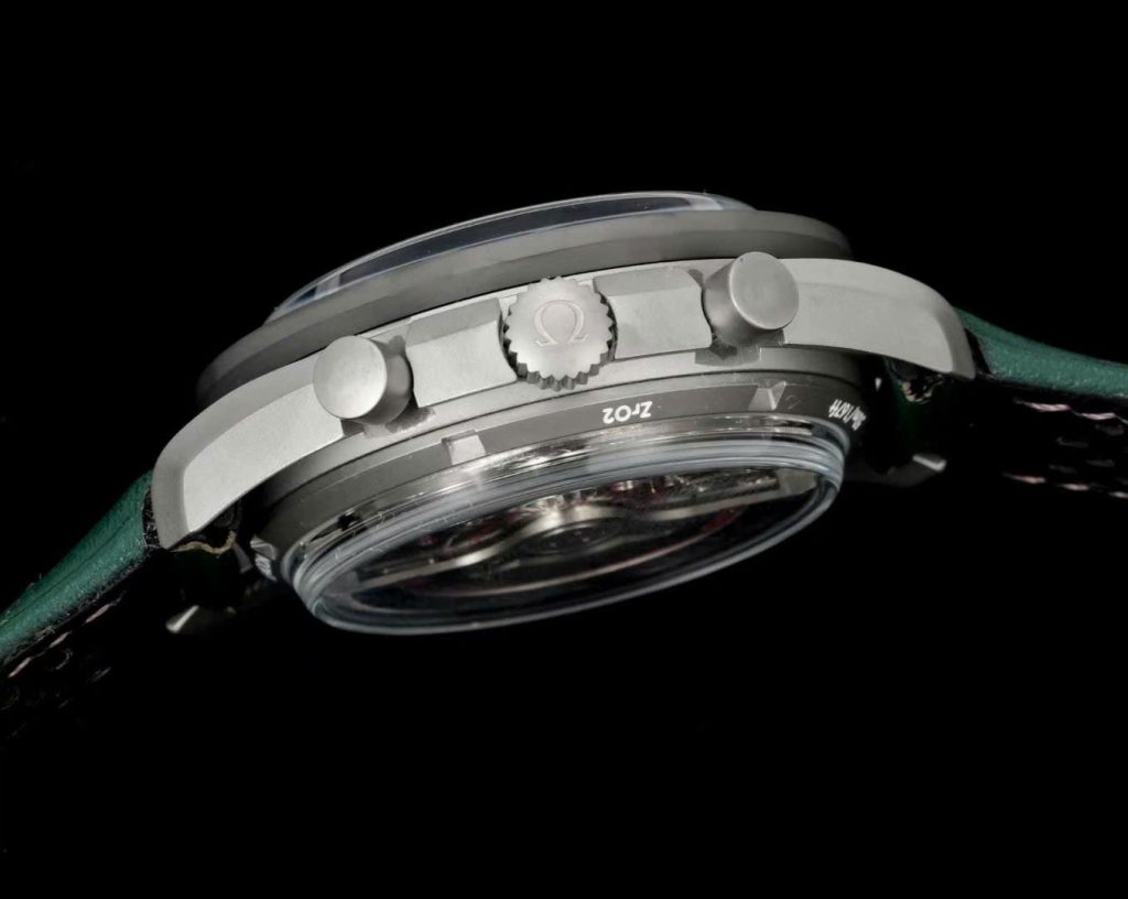 Đồng Hồ Omega Speedmaster Grey Side of the Moon Porsche Club of America Edition Replica Cao Cấp 44mm (2)