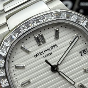 Đồng Hồ Patek Philippe Nautilus 5723 Replica 11 Mặt Trắng Viền Đính Đá CZ Baguette GRF 40mm (1)