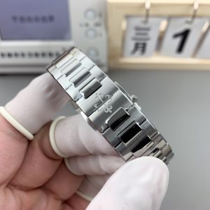 Đồng Hồ Patek Philippe Nautilus 7118 Chế Tác Mặt Trắng Dây Kim Loại Nhà Máy 3K 35 (2)