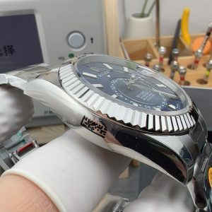 Đồng Hồ Rolex Sky Dweller Replica 11 Mặt Xanh Dương Dây Oyster 42mm (1)