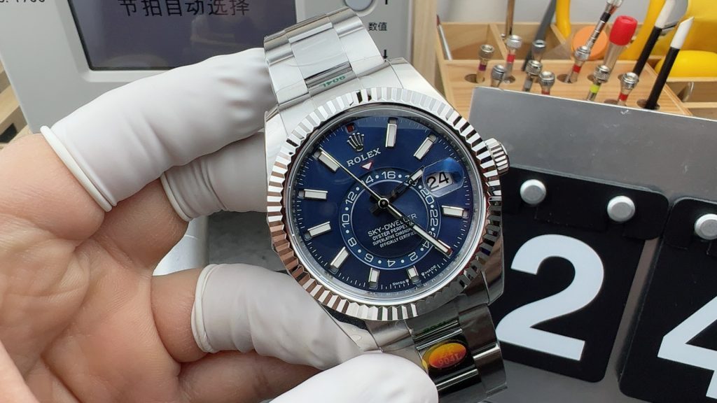 Đồng Hồ Rolex Sky Dweller Replica 11 Mặt Xanh Dương Dây Oyster 42mm (1)