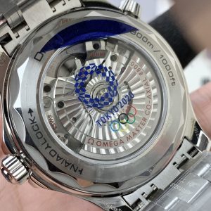 Đồng Hồ Omega Seamaster 300M Replica Cao Cấp Mặt Trắng Viền Xanh Dương Xưởng VS 42mm (1)