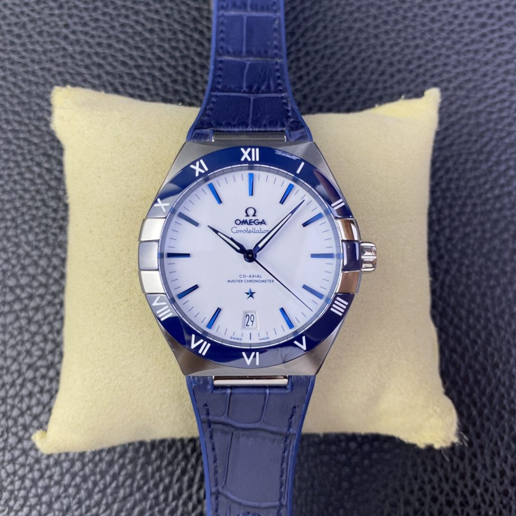 Đồng Hồ Omga Constellation Chế Tác Mặt Trắng Viền Màu Xanh Dương 41mm (1)