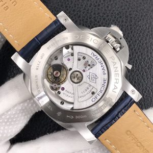 Đồng Hồ Panerai Luminor GMT PAM01033 Replica 11 Mặt Xanh Dương Viền Carbotech 44mm (2)