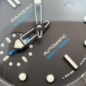 Đồng Hồ Panerai Submersible Carbotech PAM02231 Replica 11 Màu Đen Dây Cao Su 42mm (2)