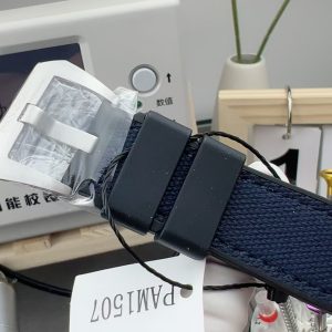 Đồng Hồ Panerai Submersible Luna Rossa PAM1507 Chế Tác Màu Xanh Dương Máy Cơ Thụy Sỹ 42mm (2)