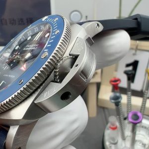 Đồng Hồ Panerai Submersible Luna Rossa PAM1507 Chế Tác Màu Xanh Dương Máy Cơ Thụy Sỹ 42mm (2)